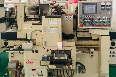 使用數控珩磨機時，需懂得維護保養！